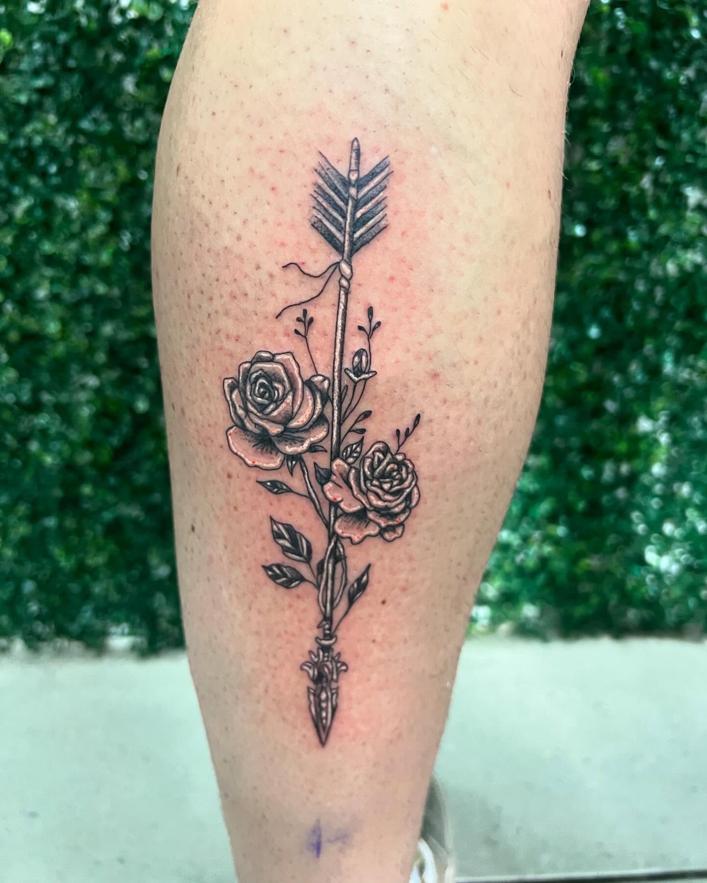 Arrow with Roses Tattoo