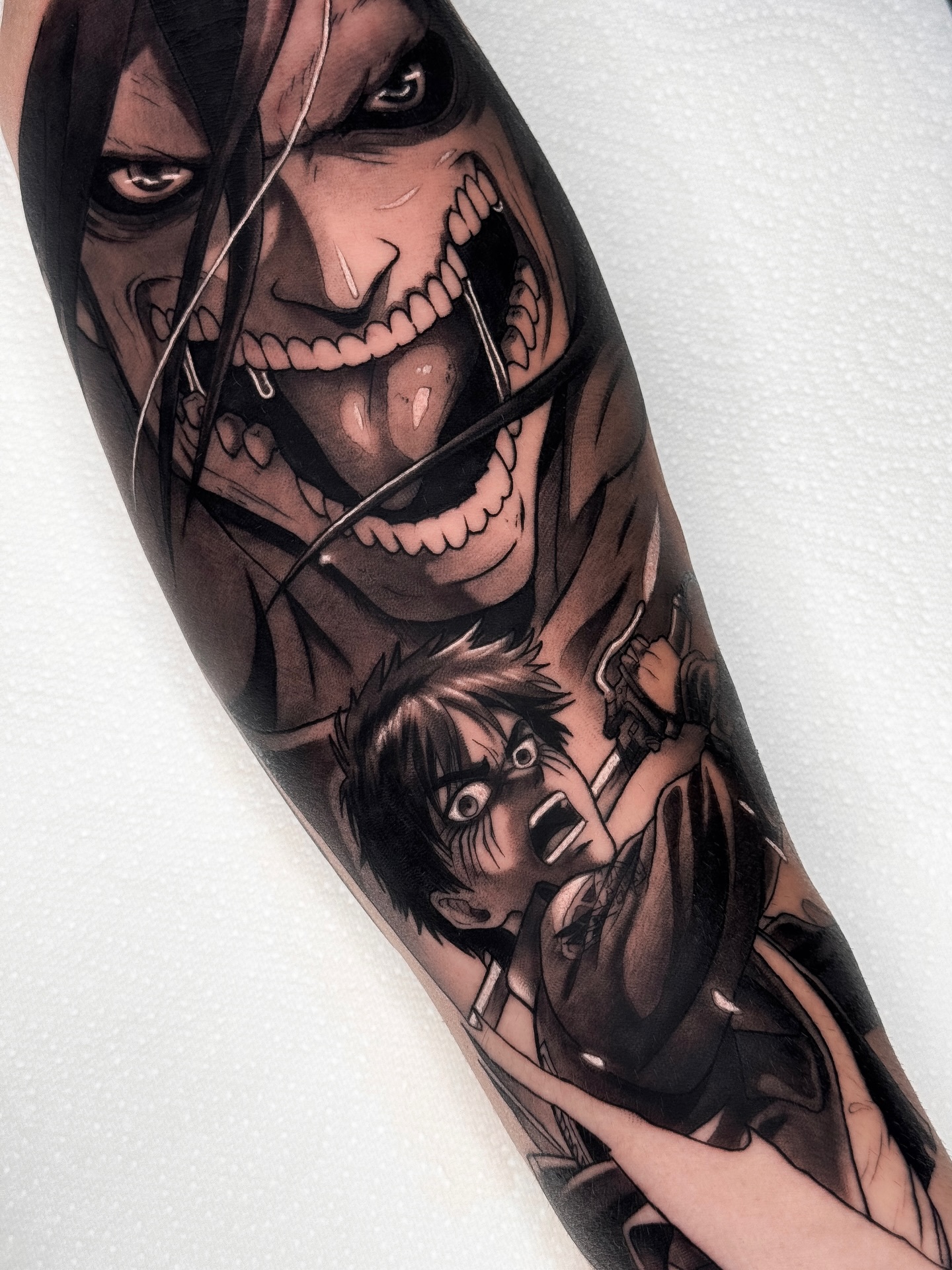 Titan Clash Sleeve