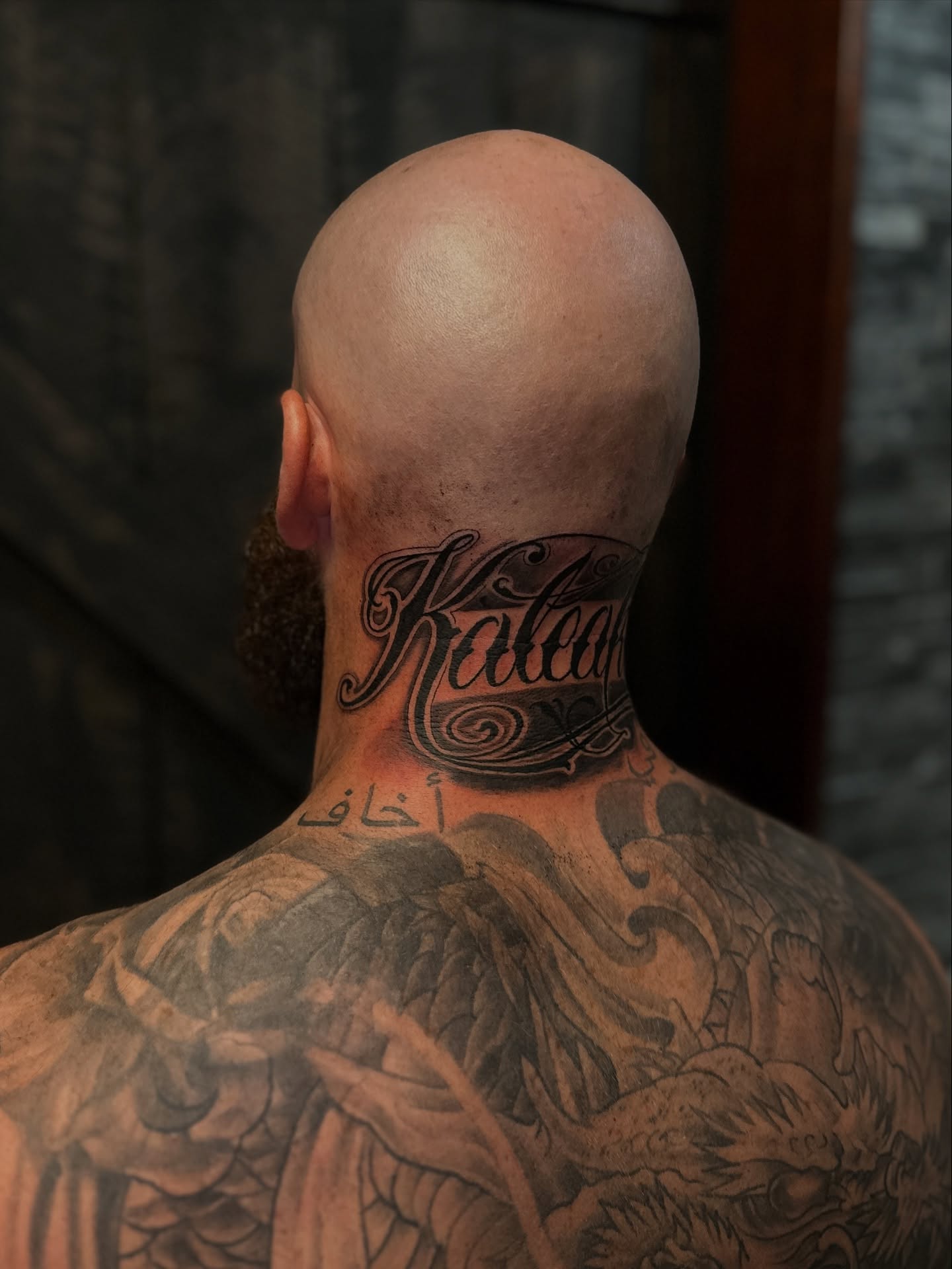 Back Neck Calligraphy