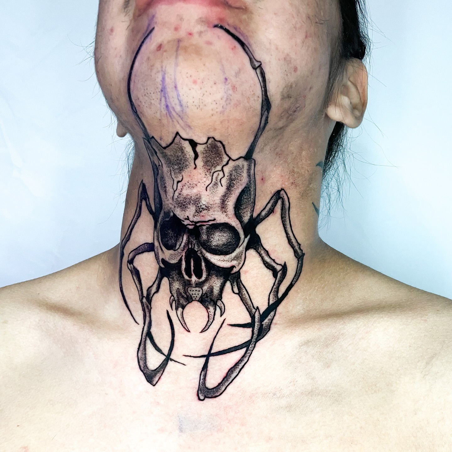 Skull Neck Guardian