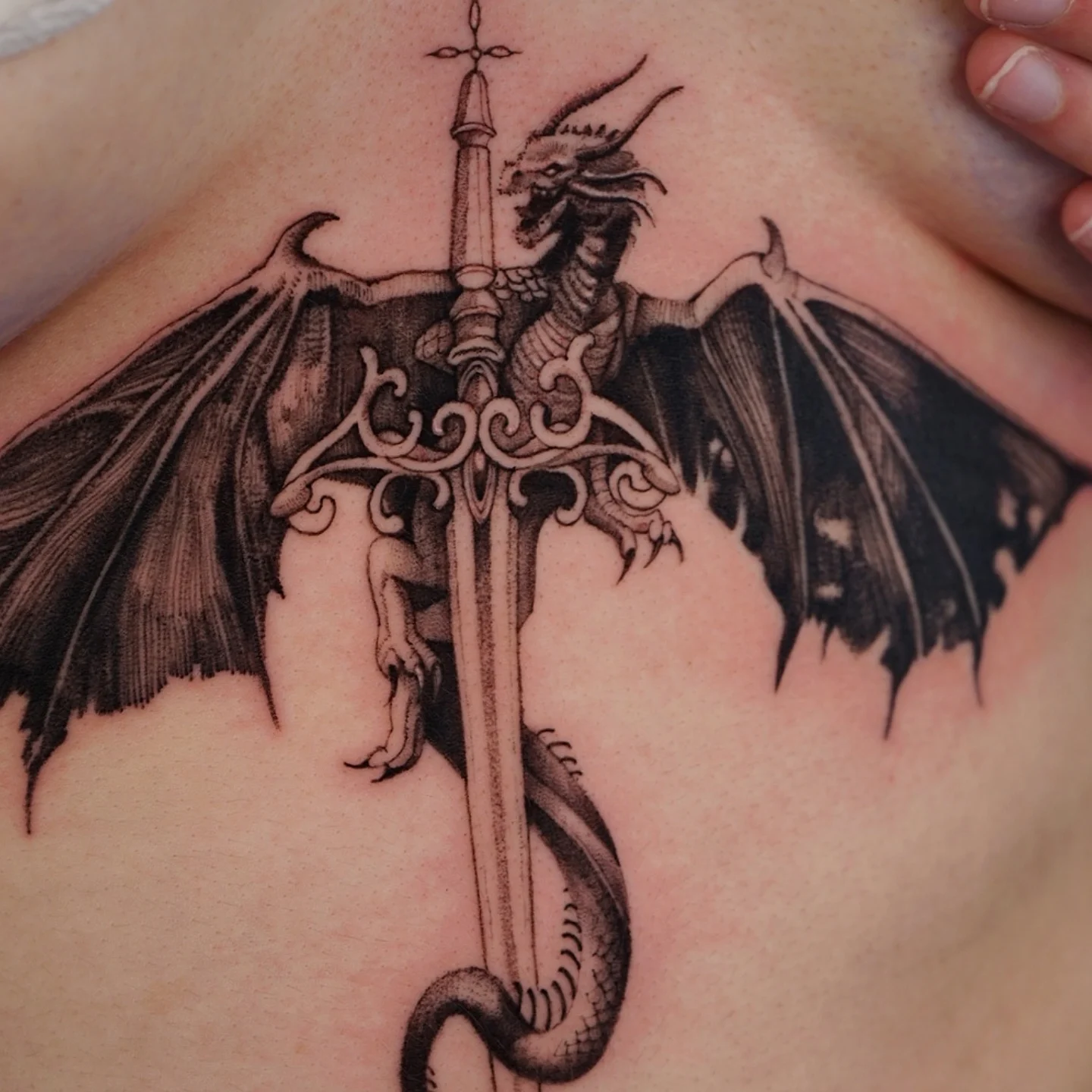 Sternum Serpent Halo