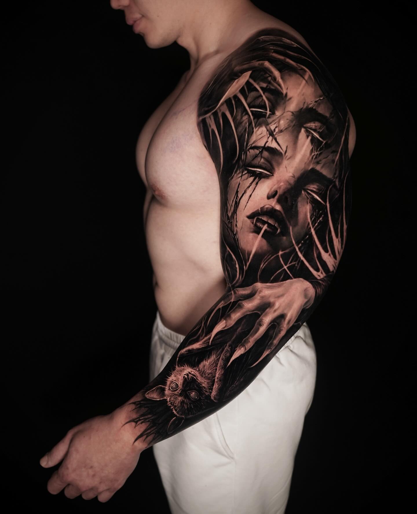 Tricep Face Illusion