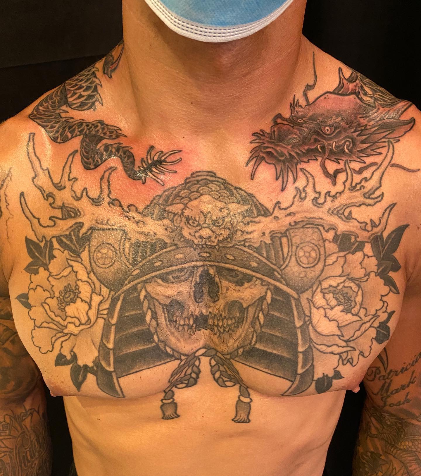 Trapezius Dragon Bust