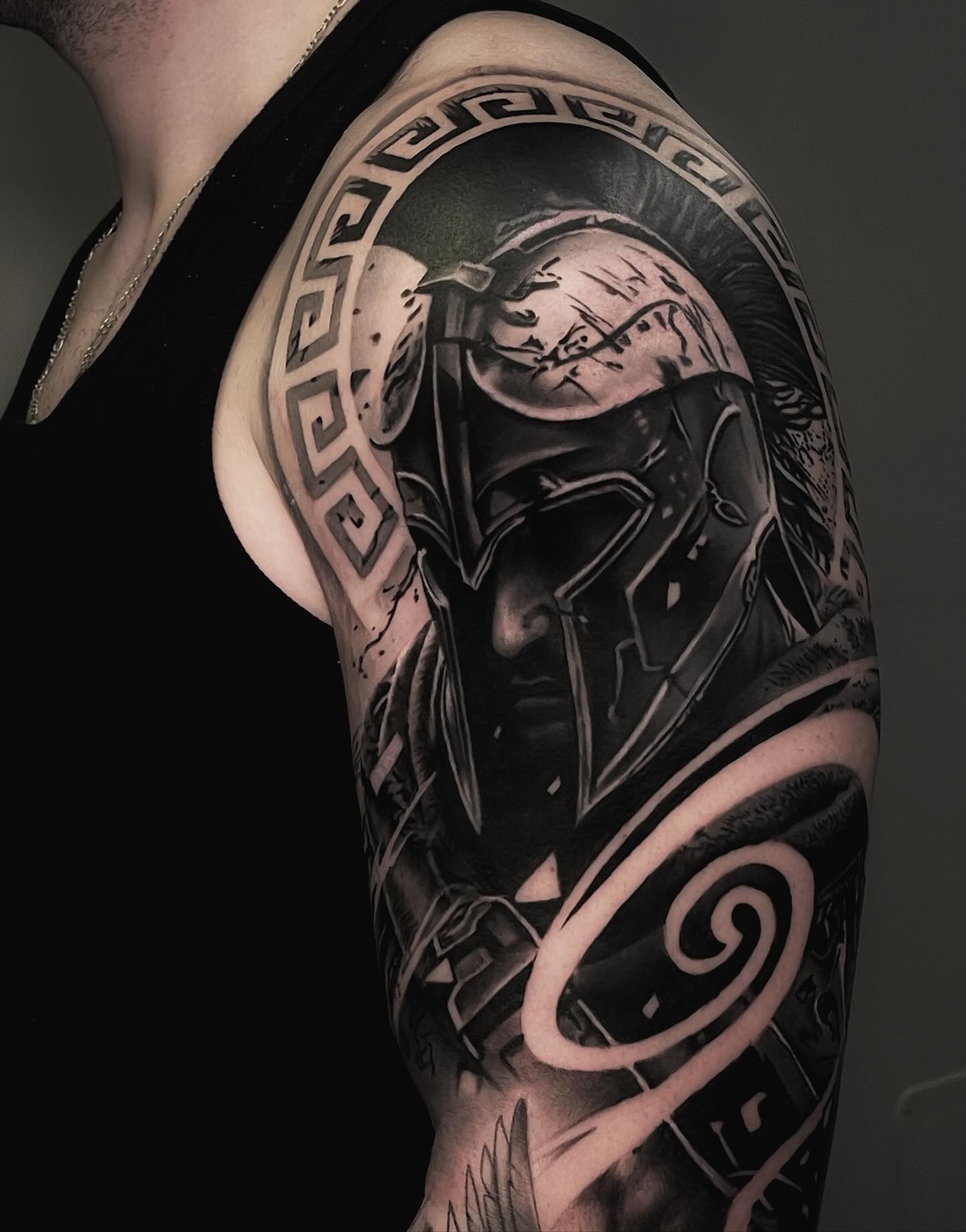 Héroe tribal realista