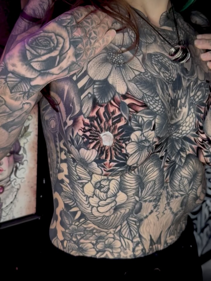 Floral Chest Full-Bloom