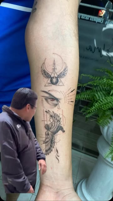 Brazo alado místico