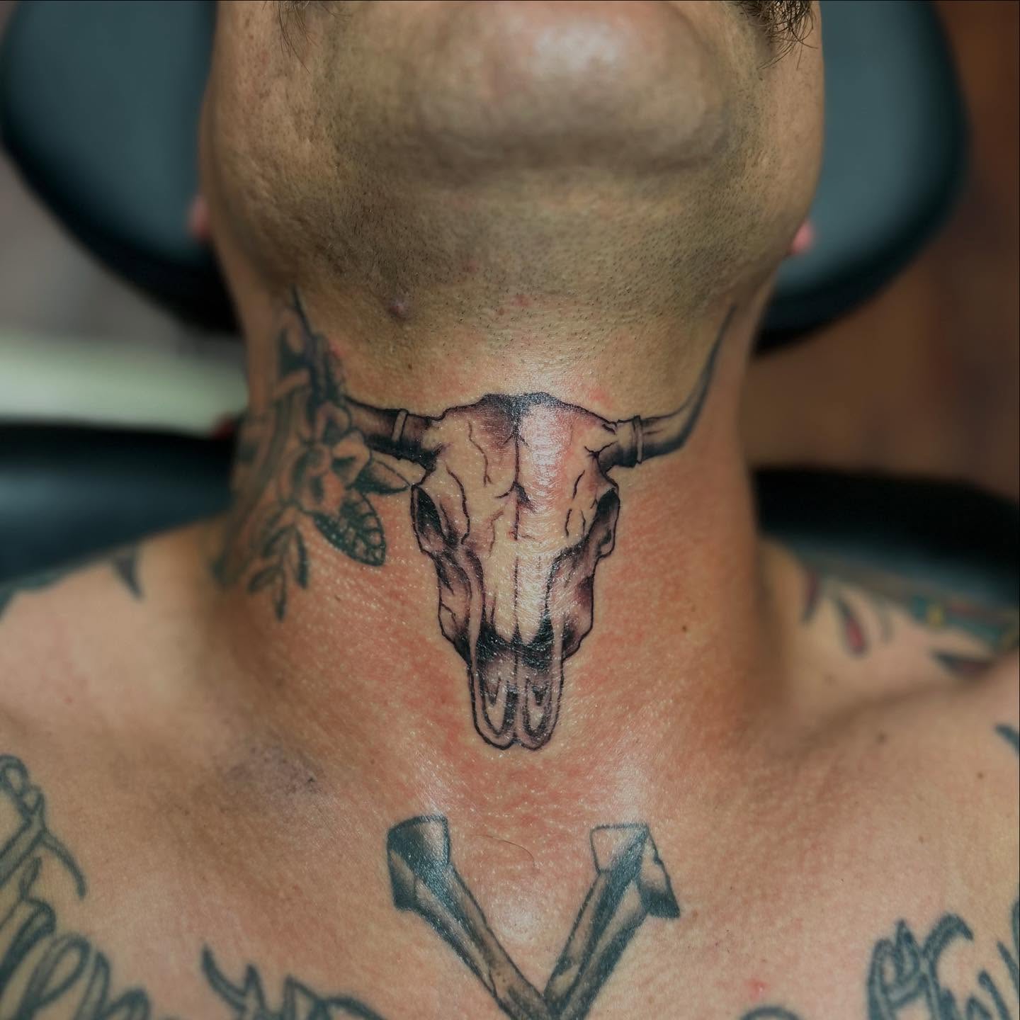 Gothic Throat Symbol