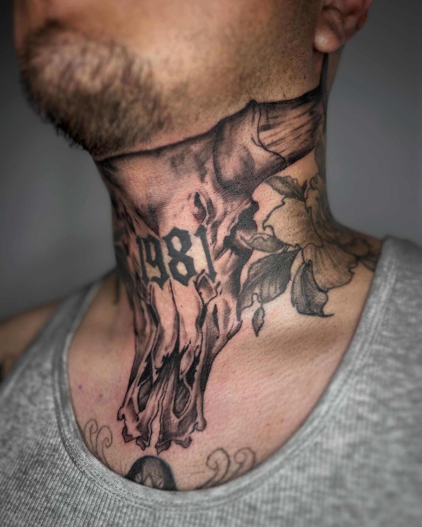 Skull at the Collar