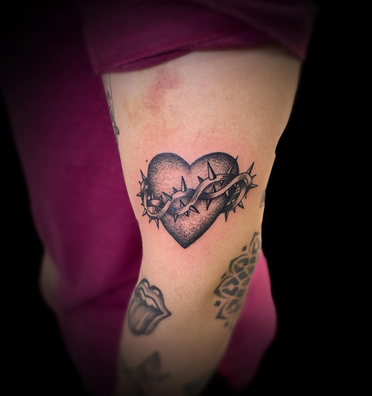 Corazón Realista Negro
