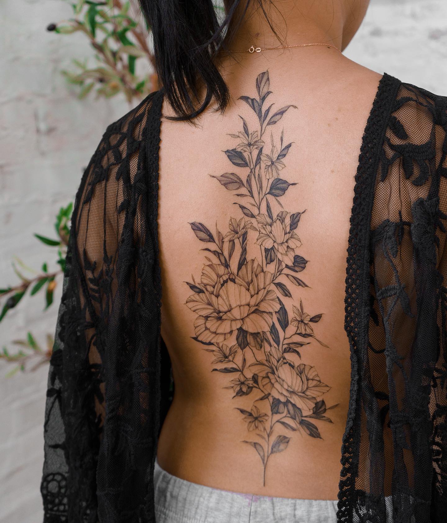 Botanical Back Bloom