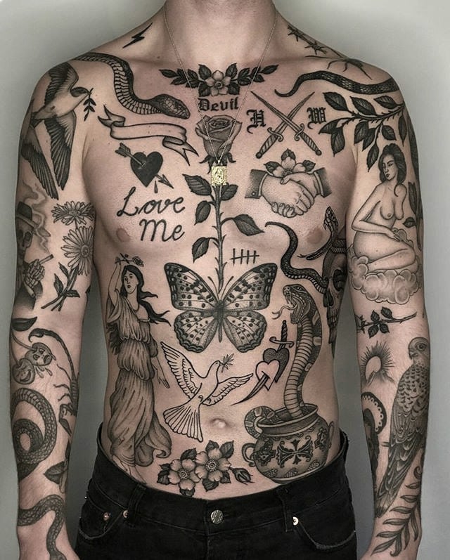 50+ Tatuajes en el Pecho: Ideas y Diseños Impactantes