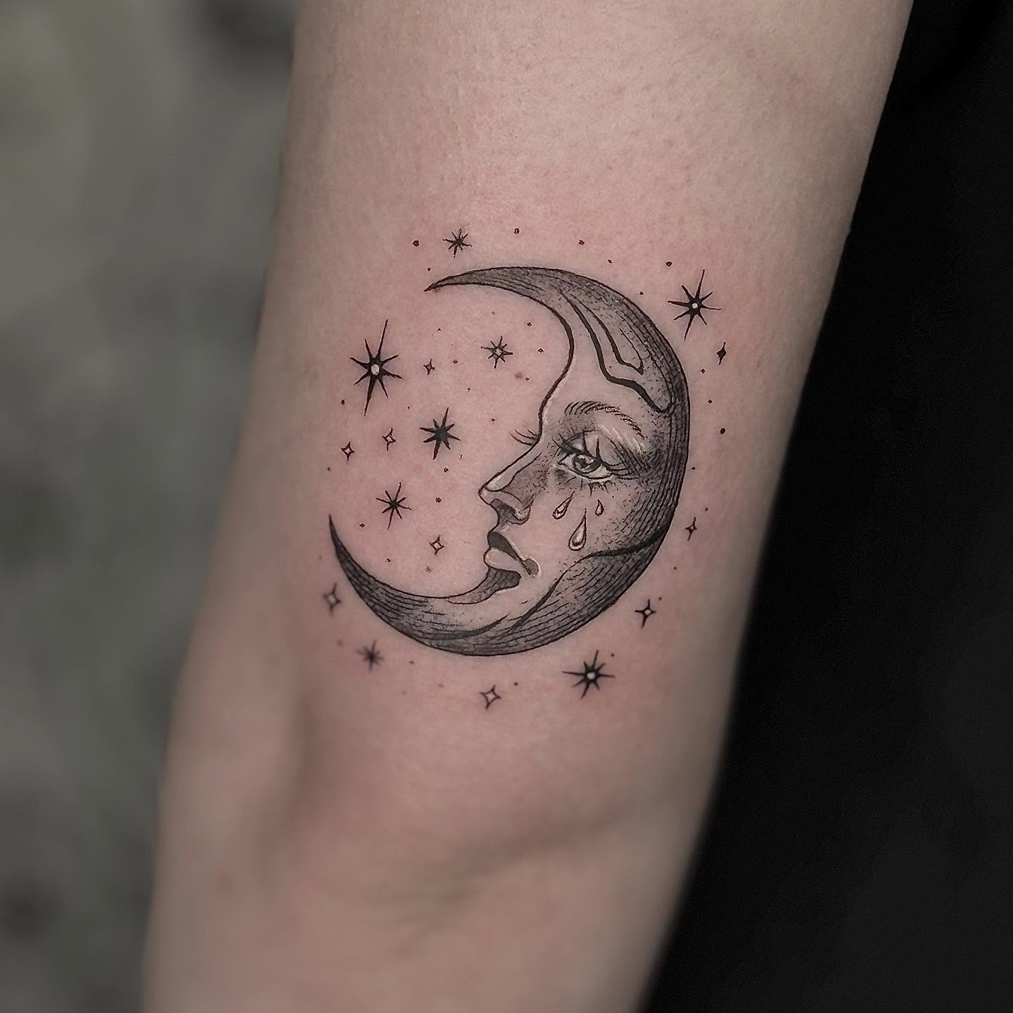 Crescent Moon Face