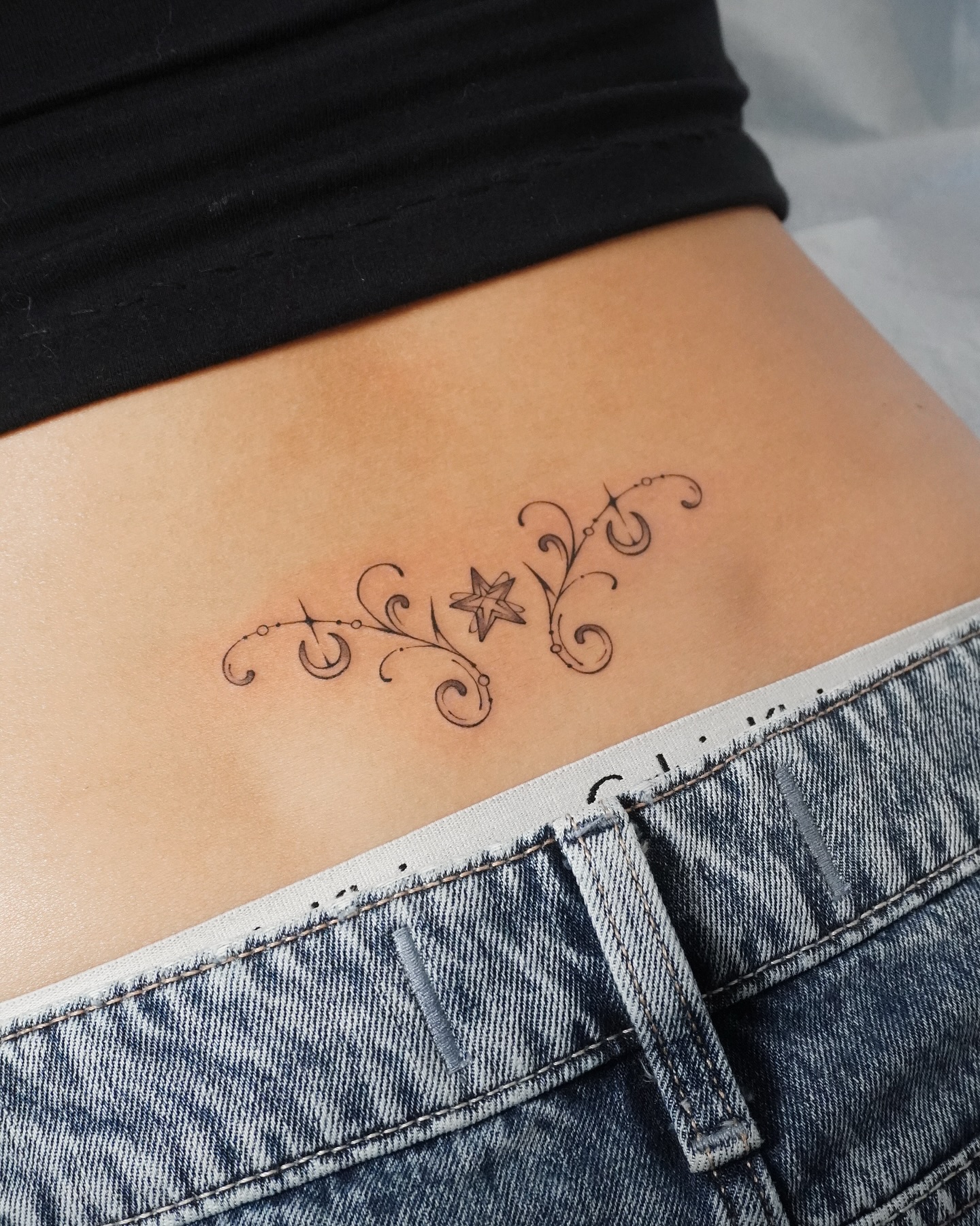 Delicate Lower Back Design