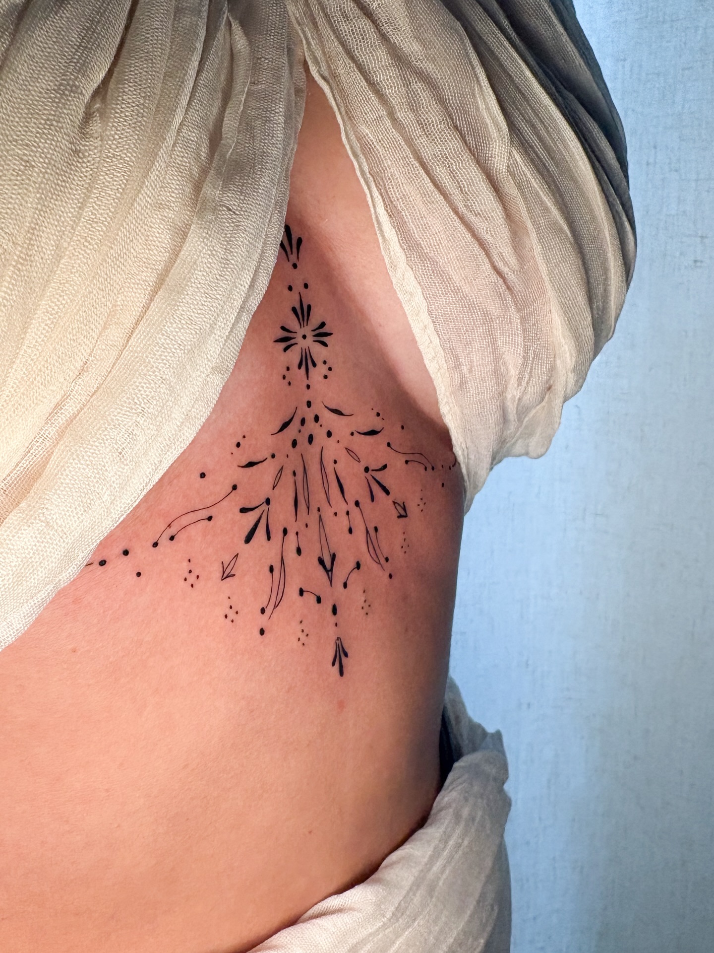 Dotwork Dandelion Burst