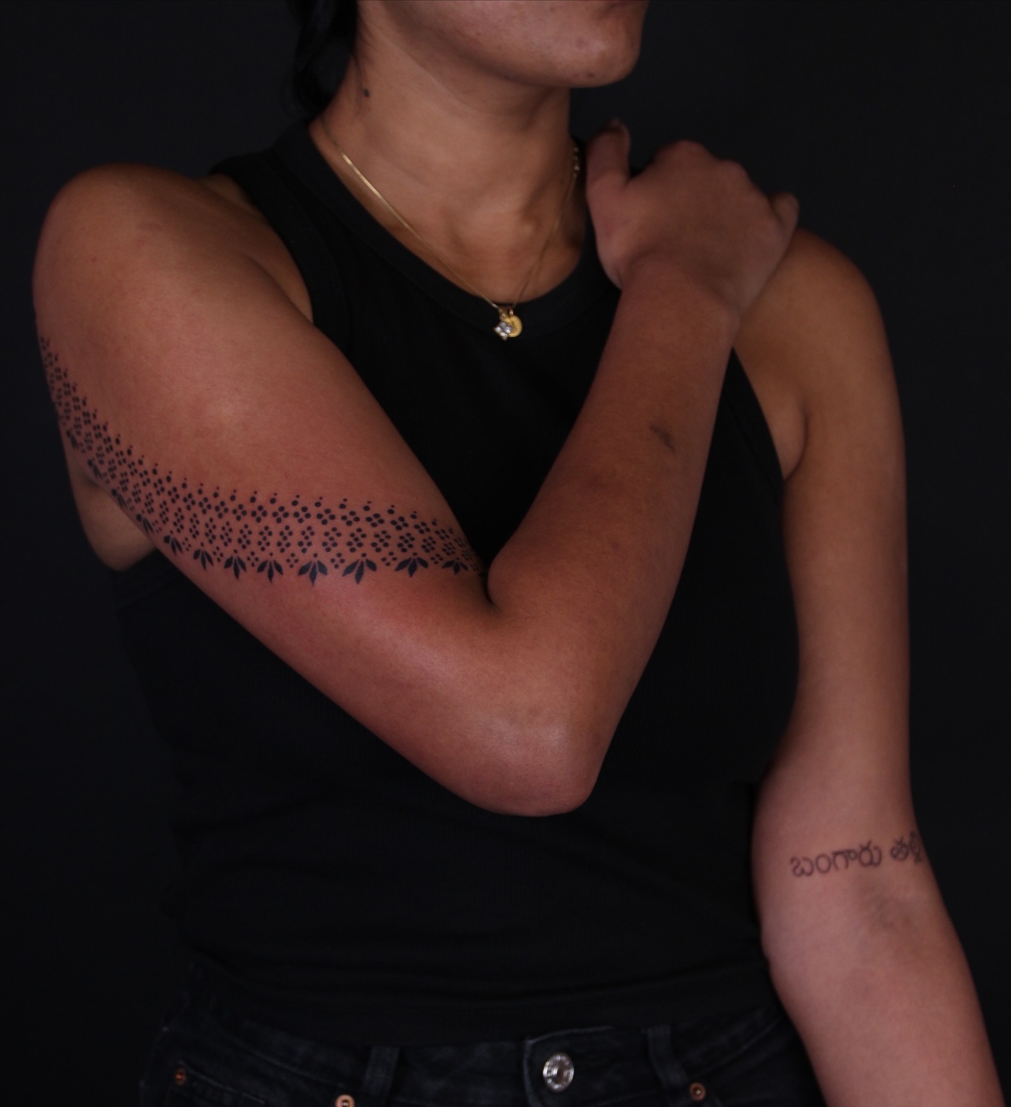 Dotwork Floral Triceps