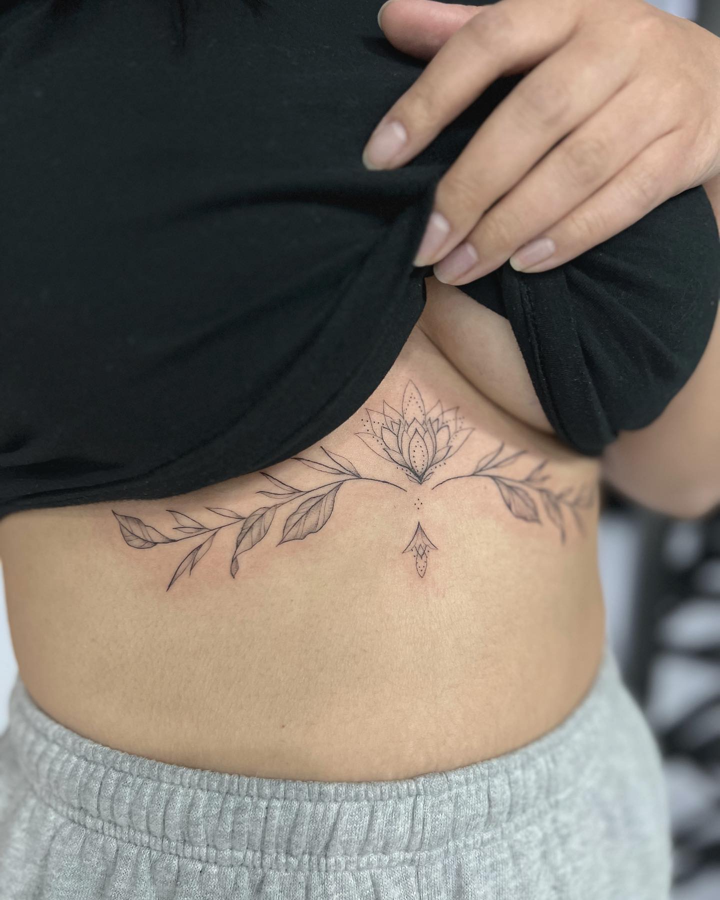 Dotwork Lotus Sternum
