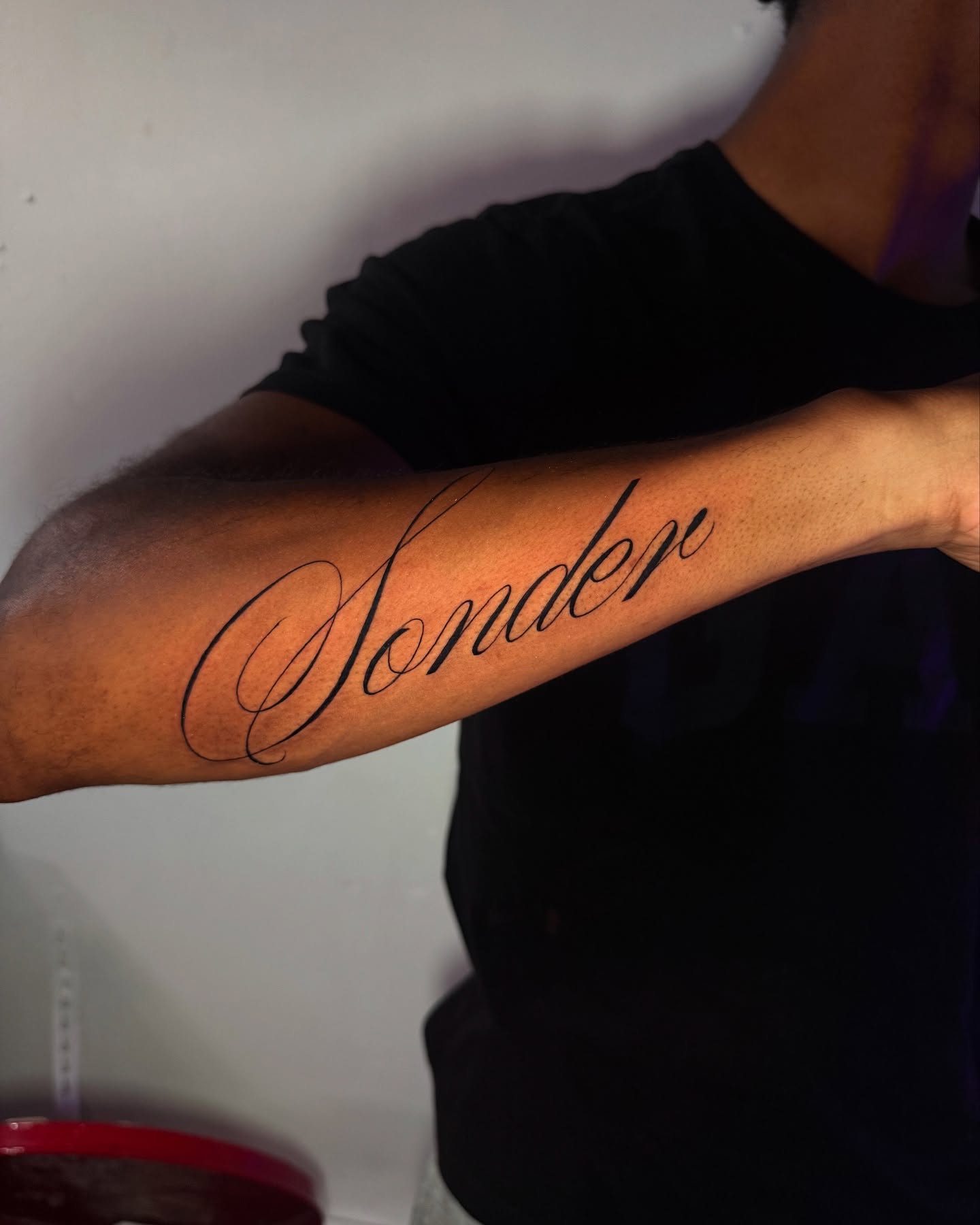 Elegant Sonder Script