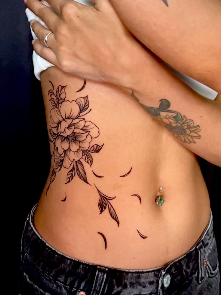 Floral Rib Serenity