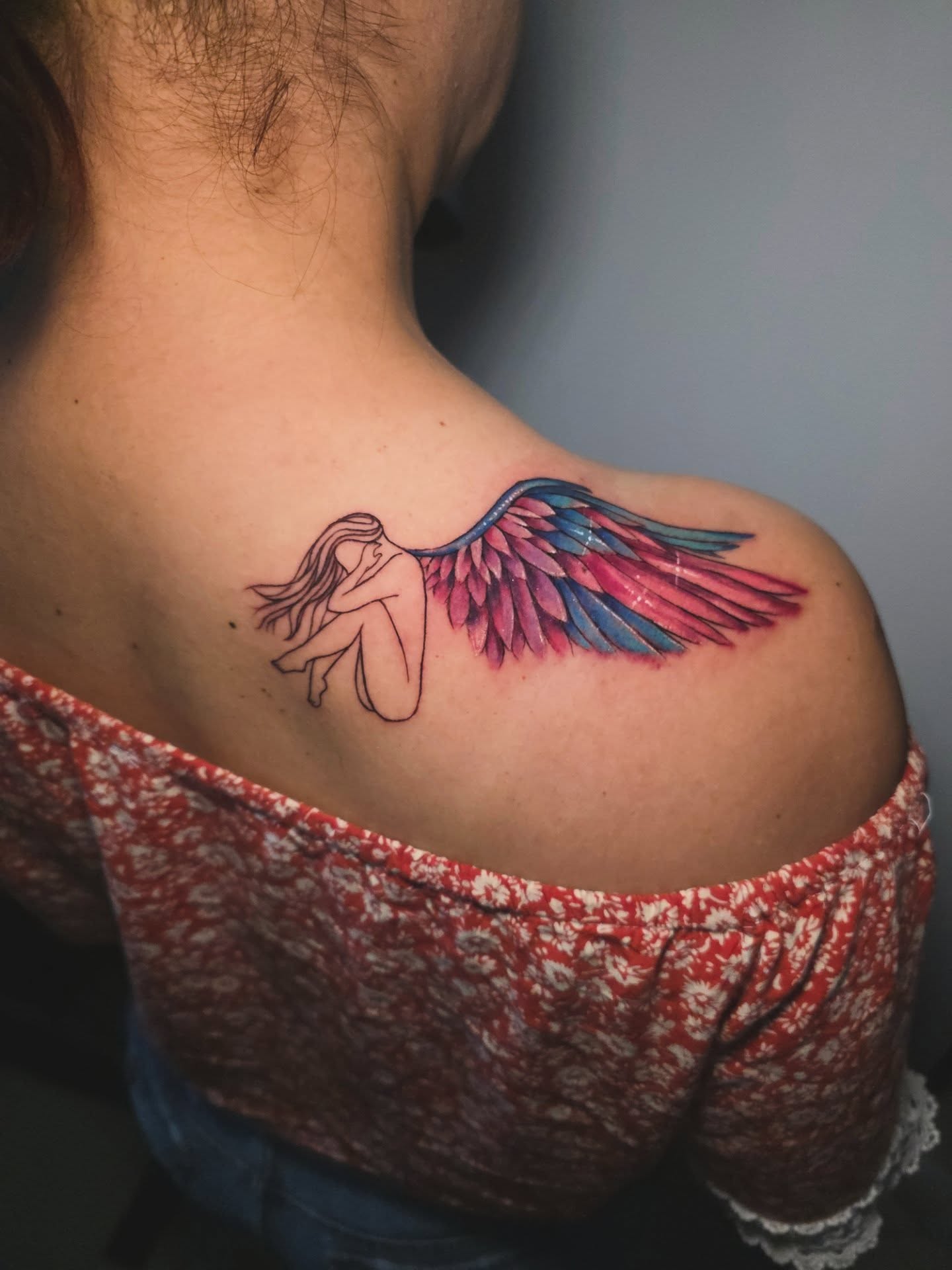 Alas de unicornio coloridas
