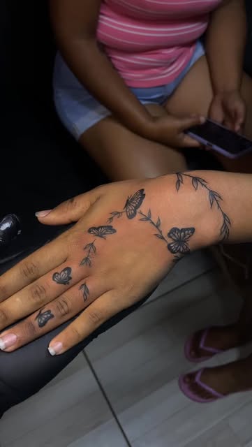 Mariposas en antebrazo
