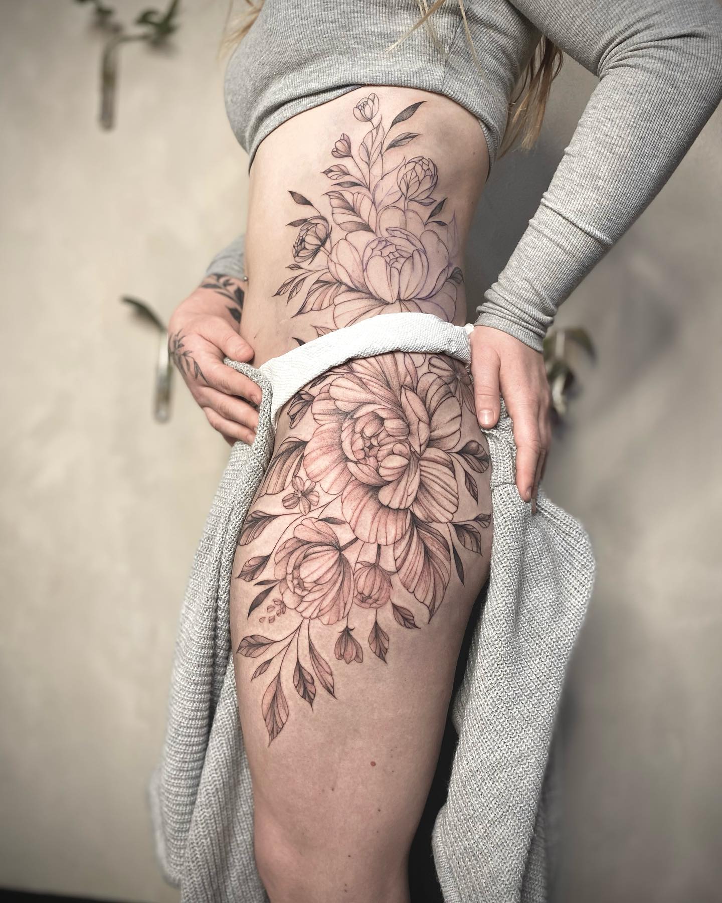 Floral Hip Bouquet