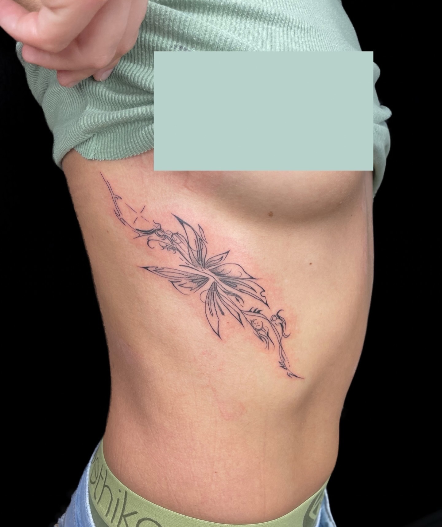 Floral Rib Serpent