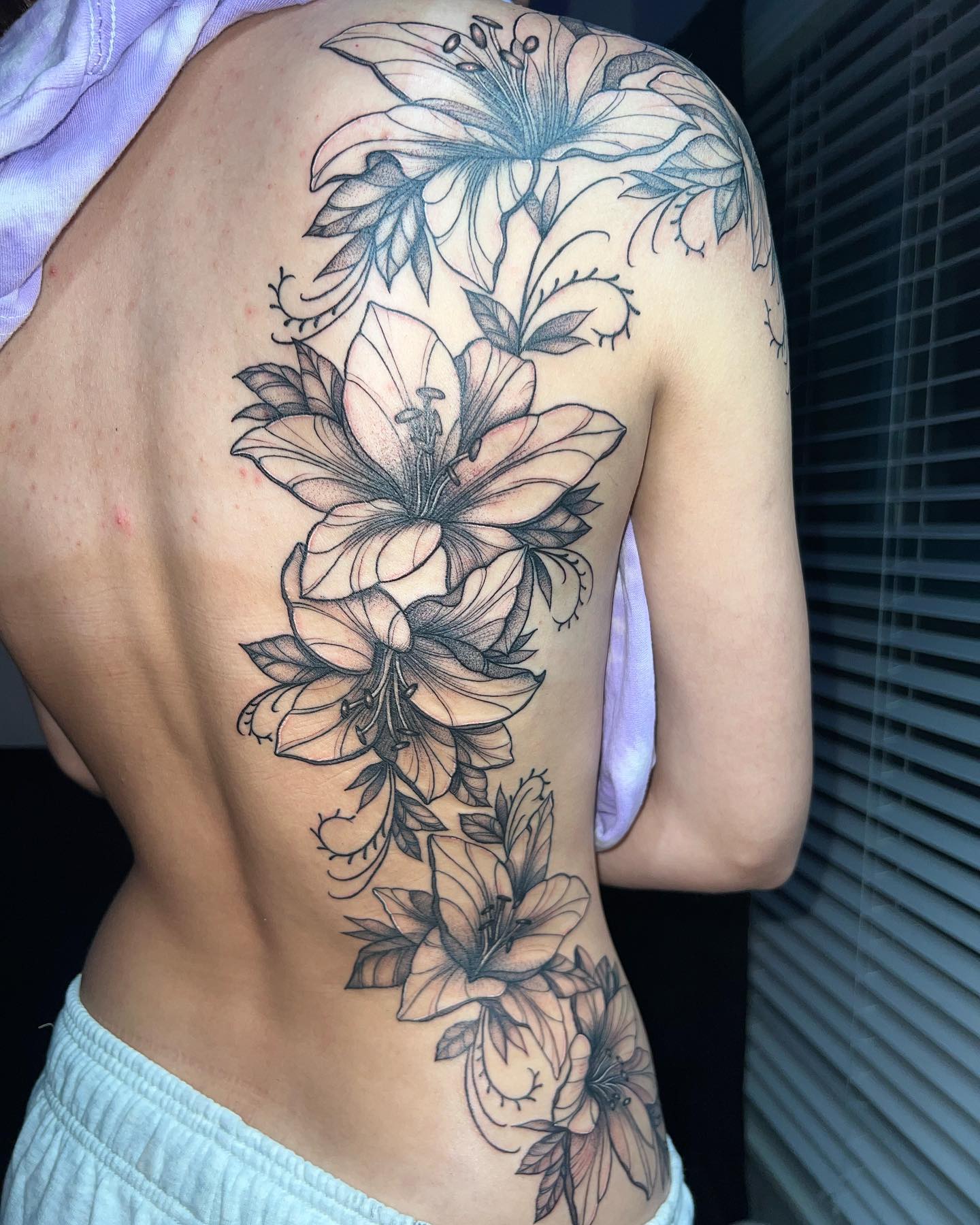 Back Floral Linework