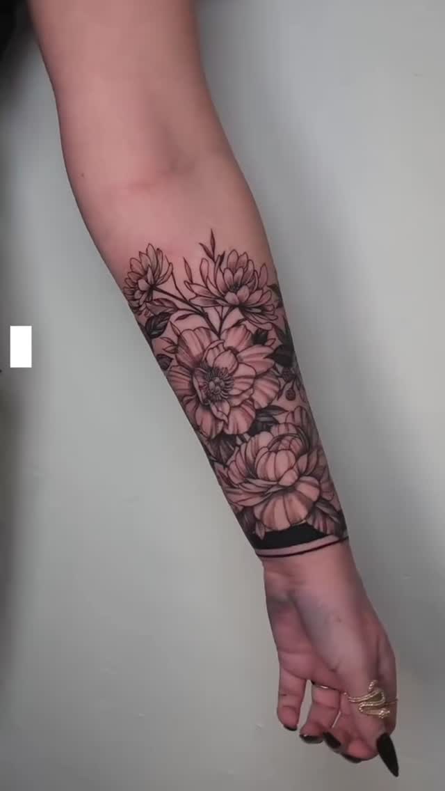Rosas en el antebrazo