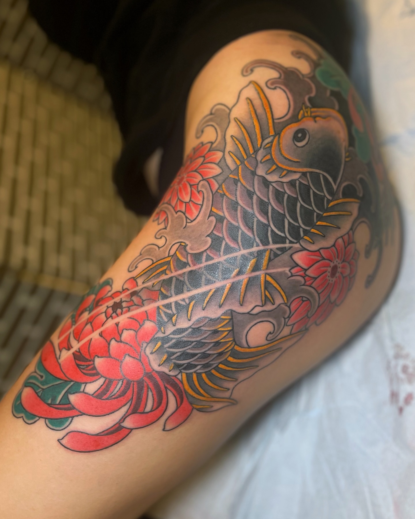 Koi Floral Grappling