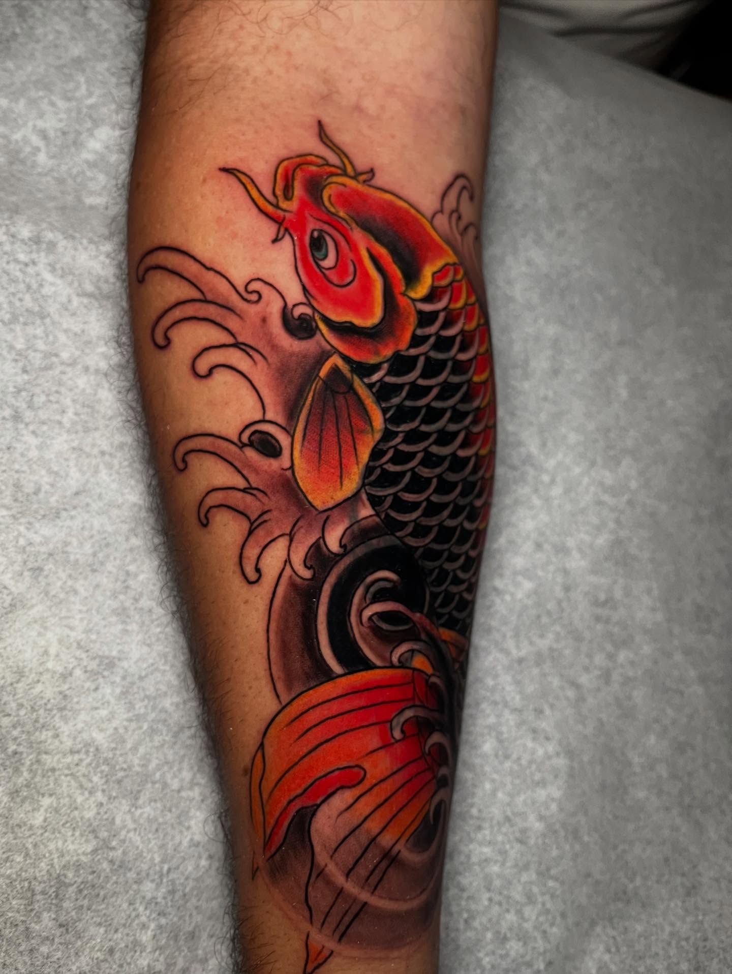 Koi Roja y Olas