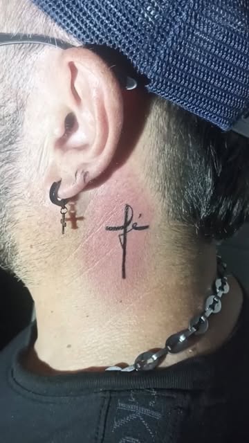 Símbolos en el cuello