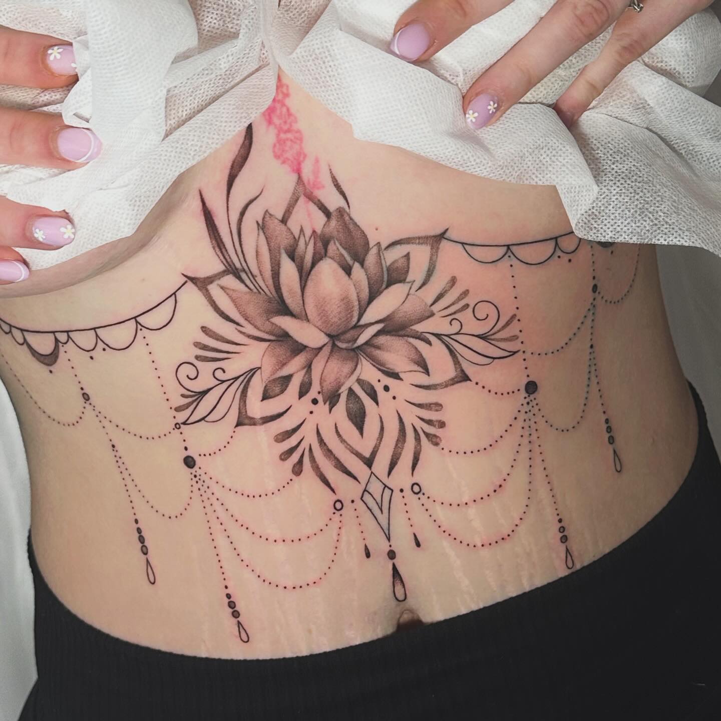 Lotus Underbust Linework