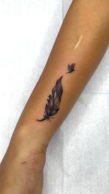Minimalist Feather Flight