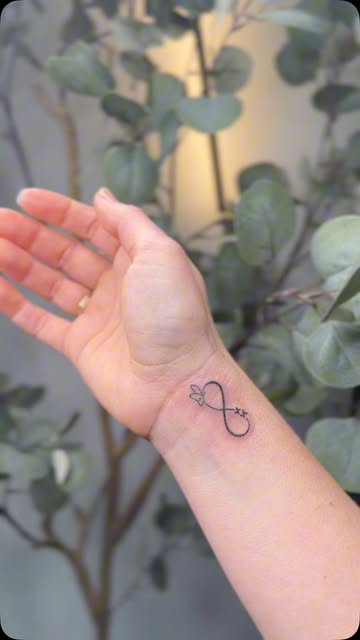 Minimalist Infinity Heart