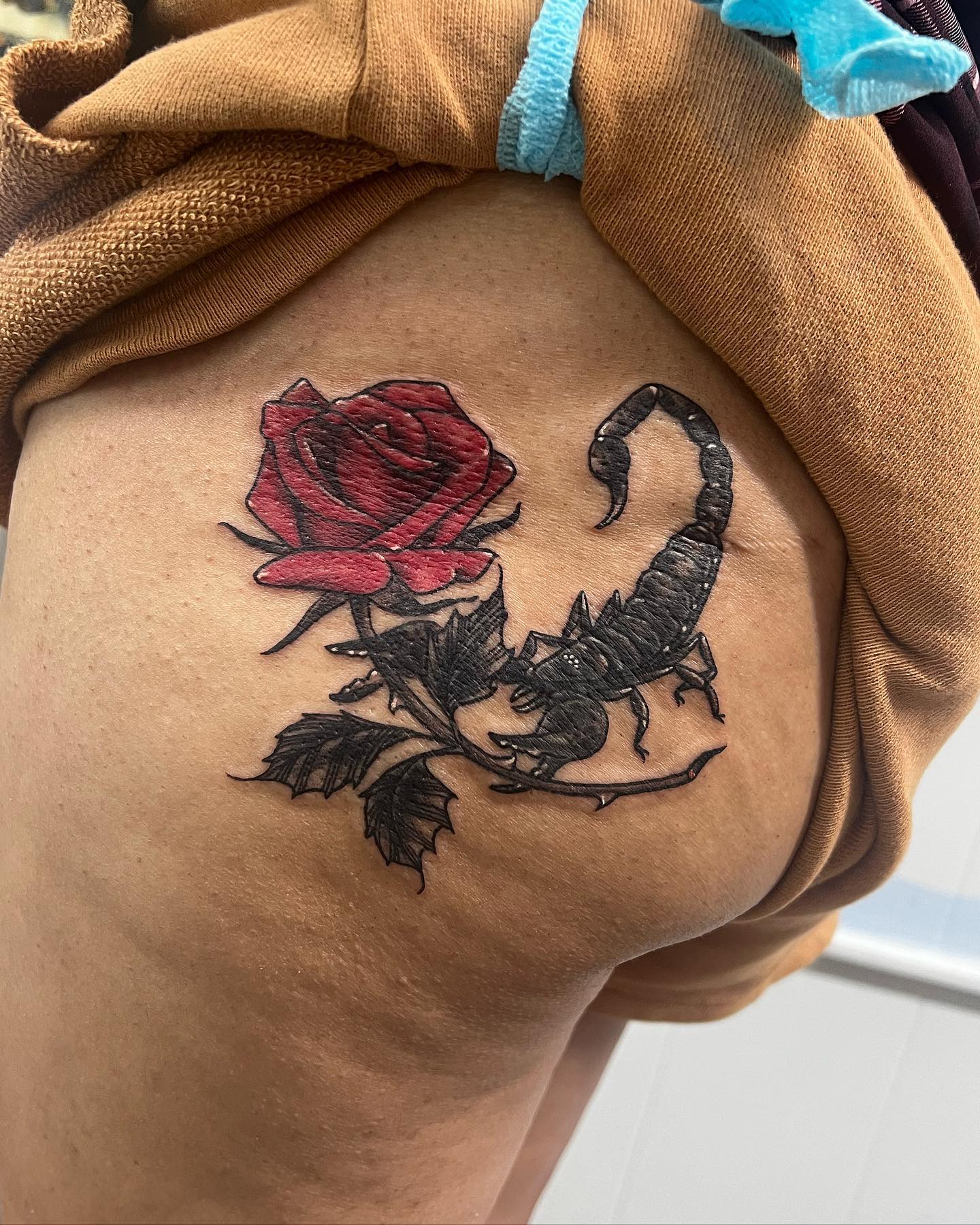 Octopus Rose Bum