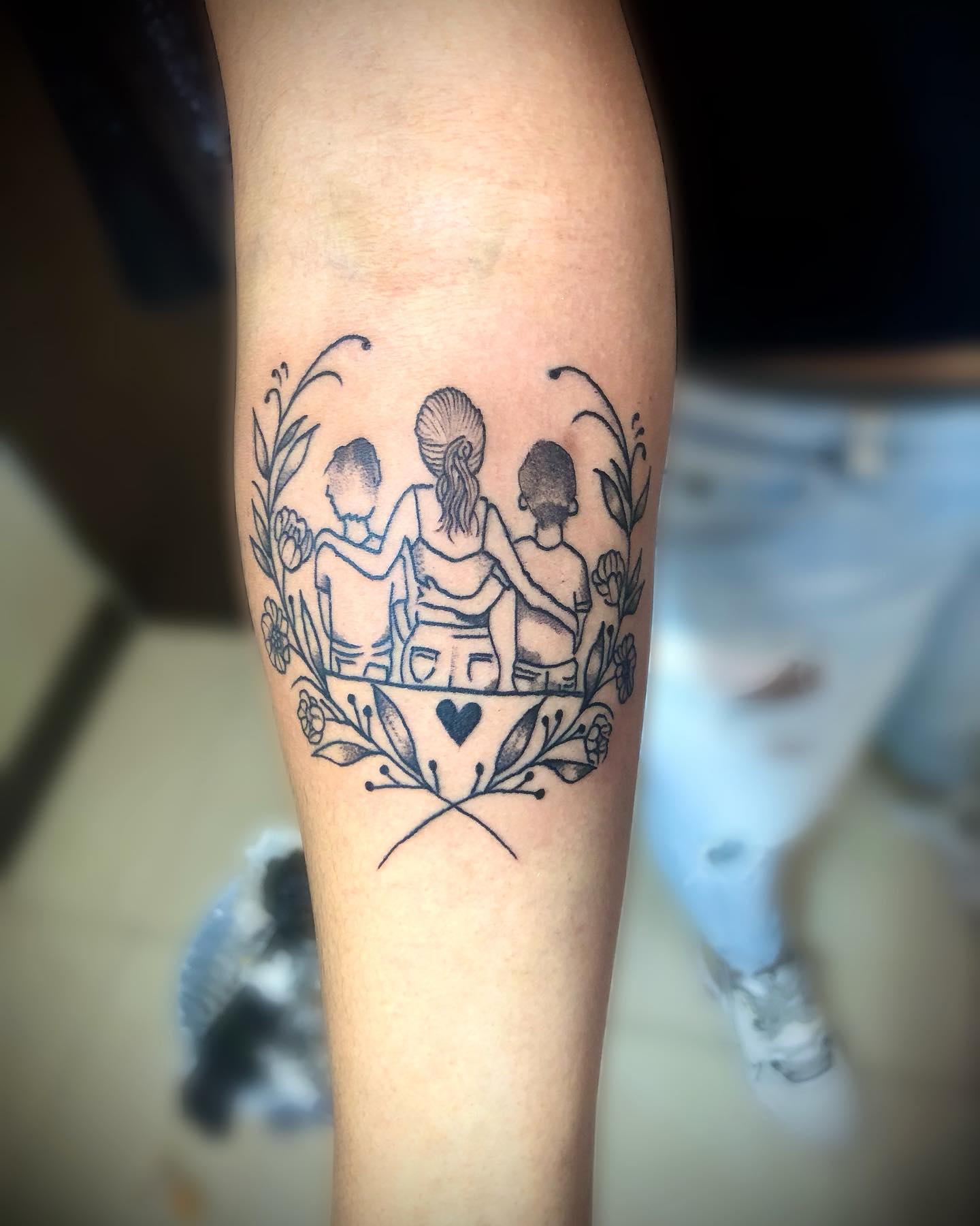 Hijos en marco floral