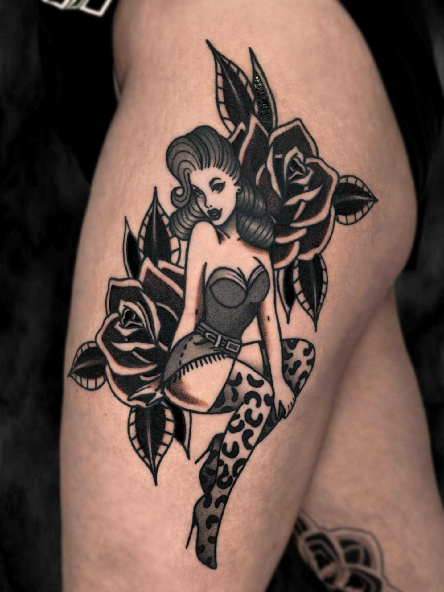 Pin-Up Noir Tattoo