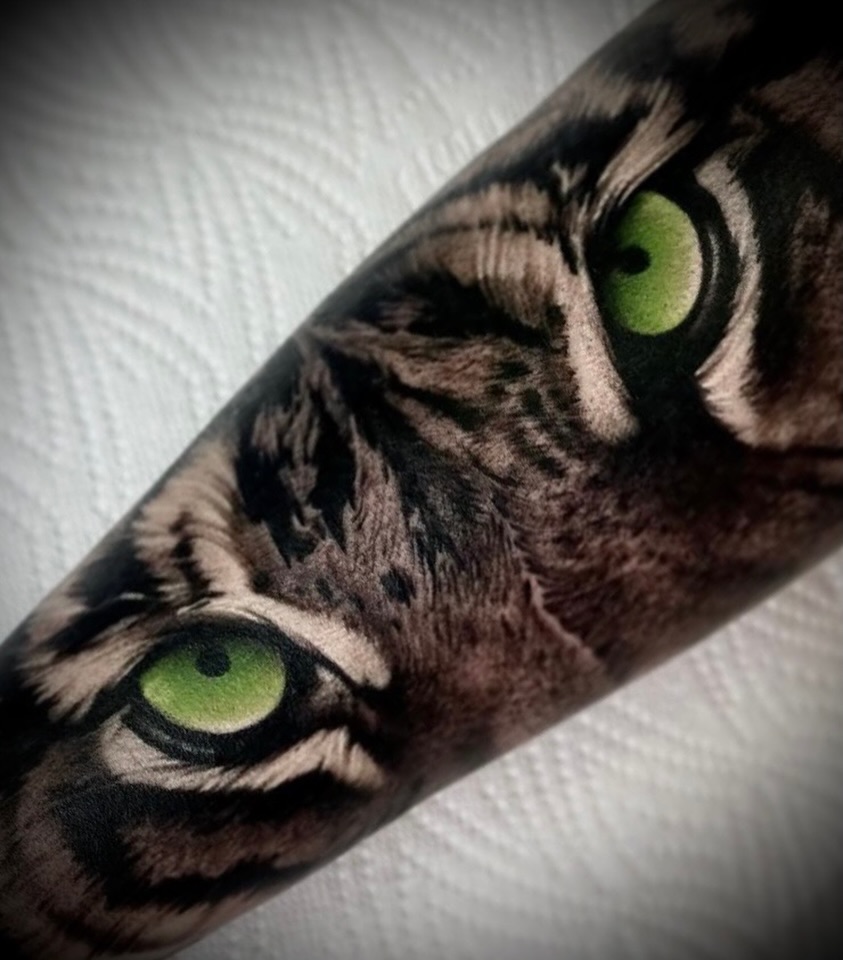 Green Tiger Eyes