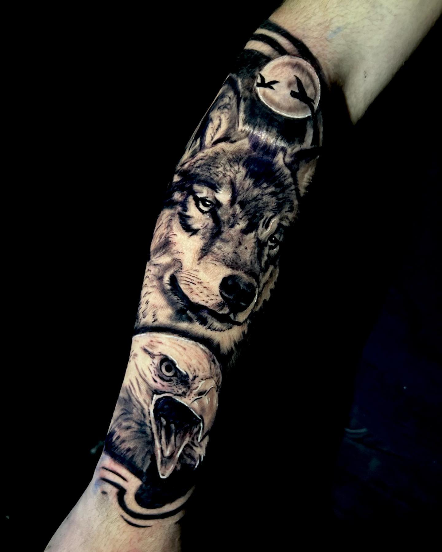 Lobo realista y sombra