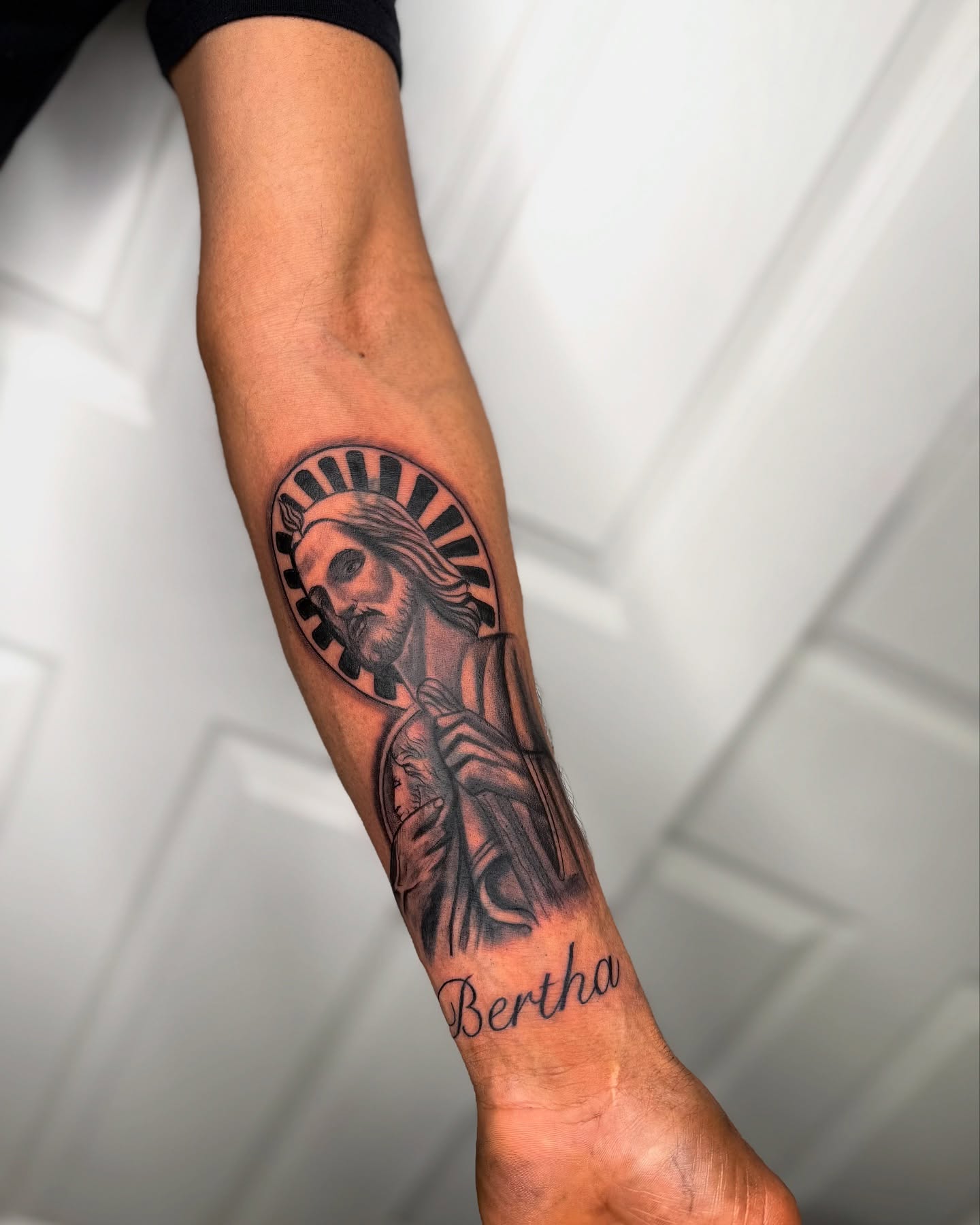 San Judas Tadeo Realism