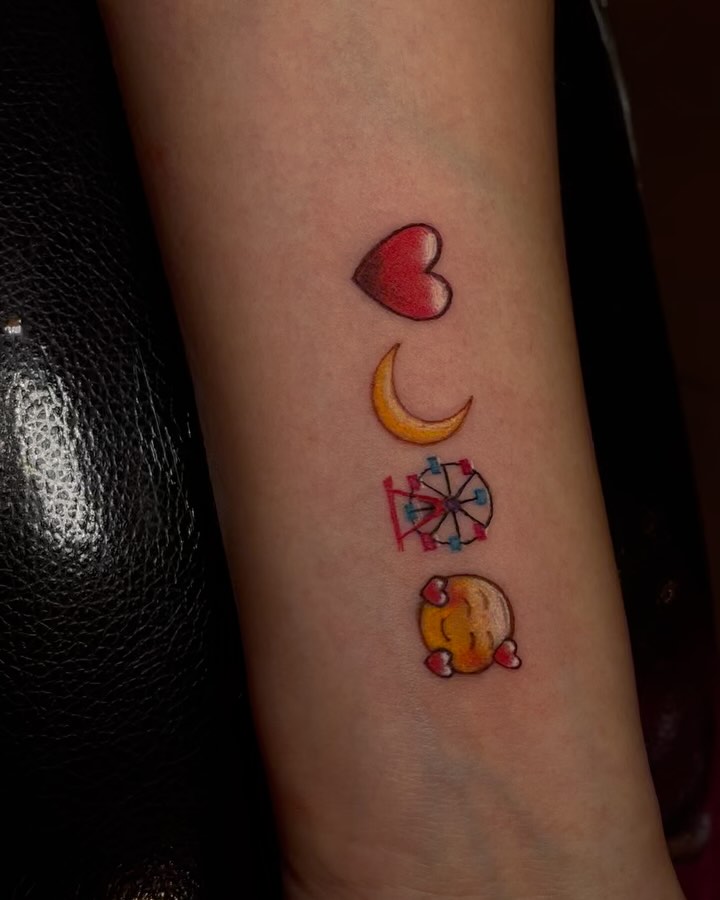 Tatuajes pequeños coloridos