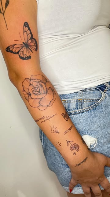 Brazo con flores en miniatura