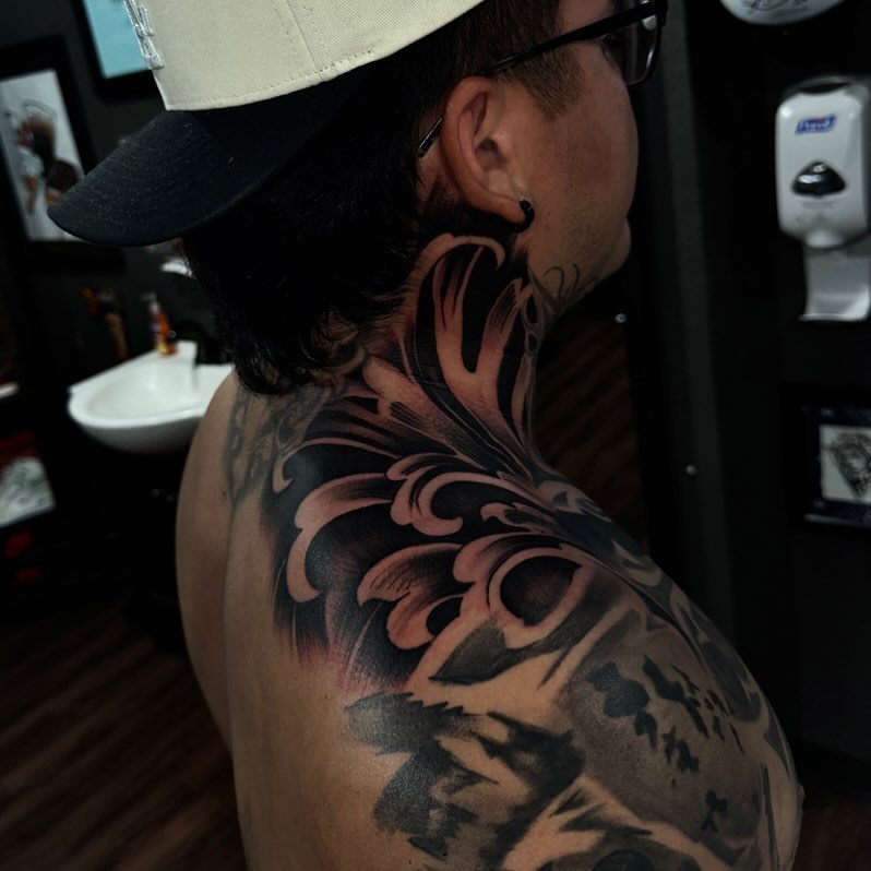 Tribal Spine Trapezius